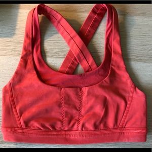 Lululemon sports bra with front pocket | size 4